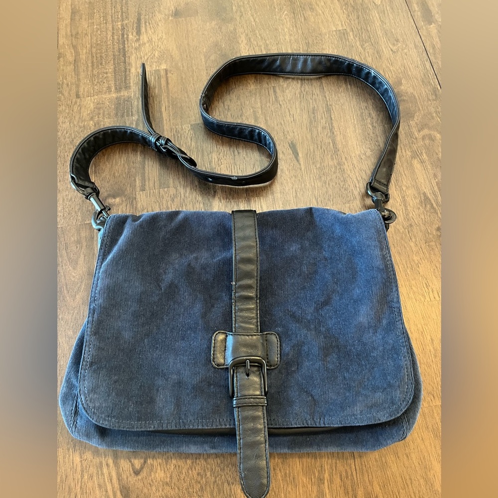 Matt & Nat / Corduroy Blue and Black Messenger Bag